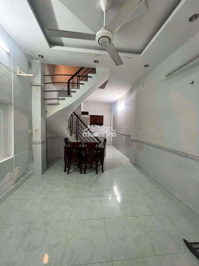 Cho thuê nhà trệt lầu, 2 pn , hùynh tấn phát, nhà bè.