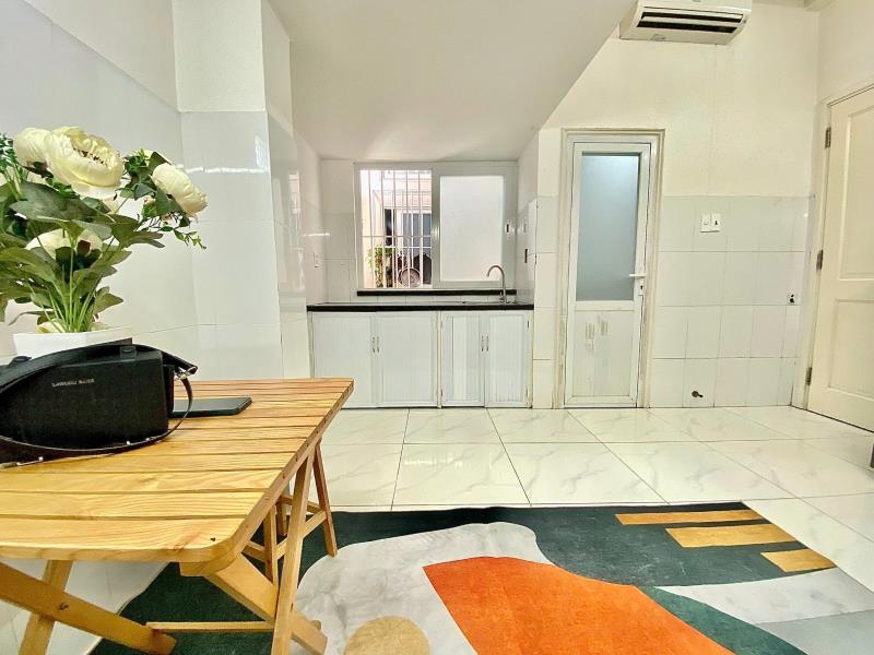 Cho thuê duplex bùi đình túy – phòng rộng – cửa sổ – cách đh ngoại thương 2km - 4