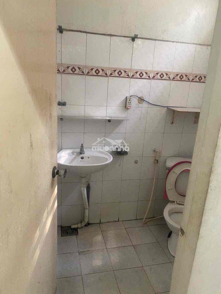 Nhà nguyên căn cho thuê 4*16m2 ấp đông 1 cũ - 4