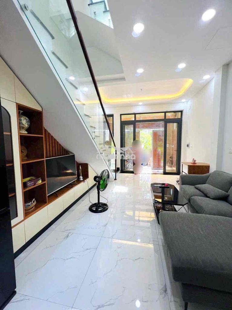 Nhà full nội thất ngay vinhomes q9 - 2lầu 4pn đường oto - 2