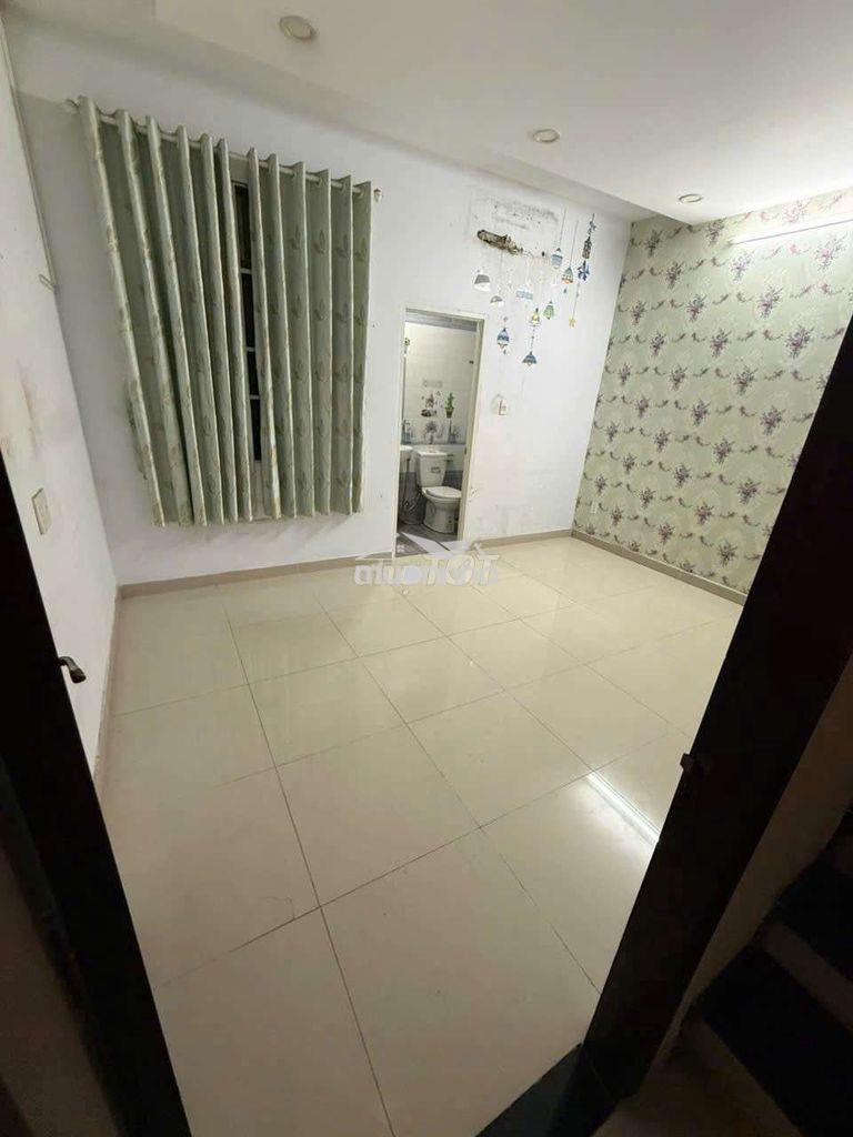 Cho thuê nhà nguyên căn 1 trệt 2 lầu, dt 4×18 có 3pn,4wc. hẻm xe hơi - 3