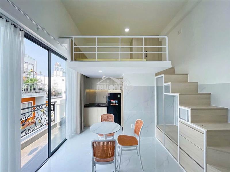 Tòa nhà mới-phòngduplex -fullnộithất-thang máy-sát đh công nghiệp -vaa