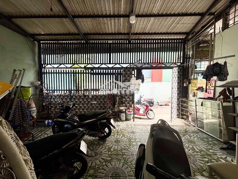 Nhà chính chủ 1 gần ql13- ngang 6.5m – hẻm xe tải – 102m²- hơn 7 tỷ