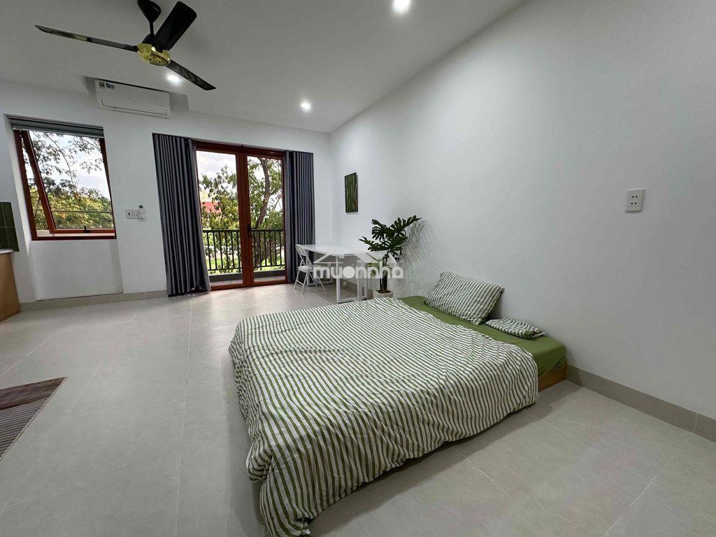 Chủ giảm giá căn hộ dv full nội thất có ban công lớn - 2