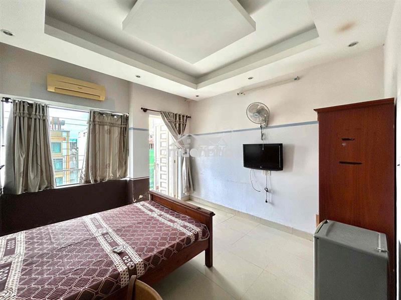 Trống sẳn studio full nội thất ngay đại học y dược
