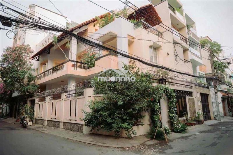 Cho thuê villa góc 2mt hxh cư xá nguyễn trung trực p hoà hưng q10.