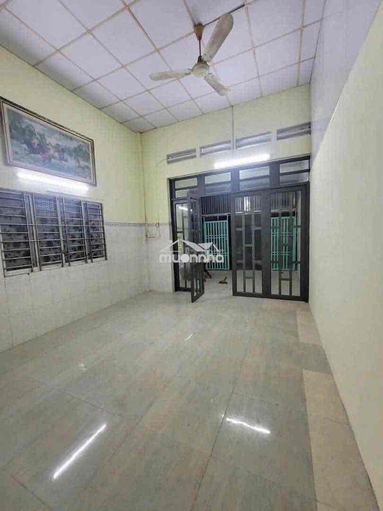 Cho thuê nhà cấp 4 gần go dĩ an