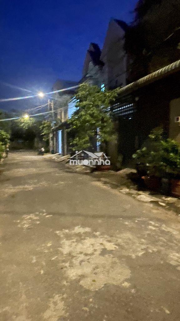 Bán nhà đang ở chính chủ  gần chợ hóc  môn - 2