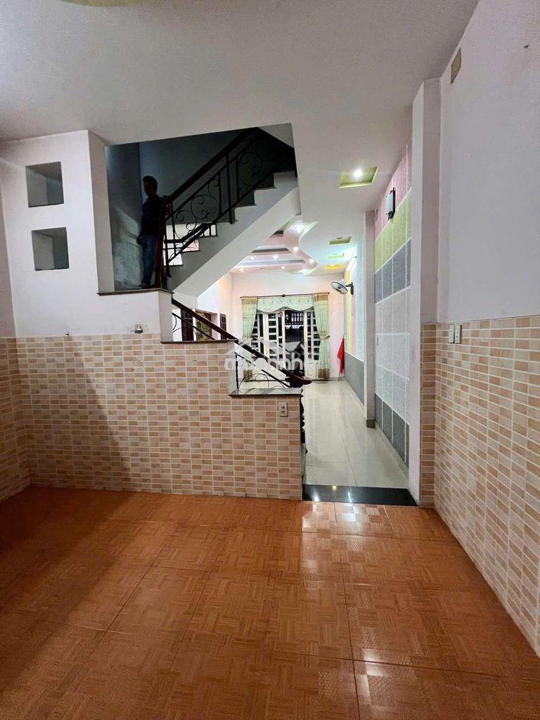 Cho thuê nhà nguyên căn 11 triệu 
