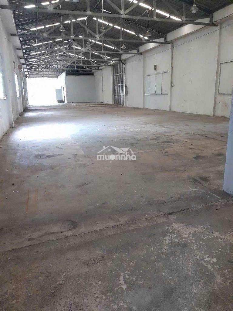 Cho thuê nhà xưởng 600m2 giá thuê 28 triệu / tháng - 2
