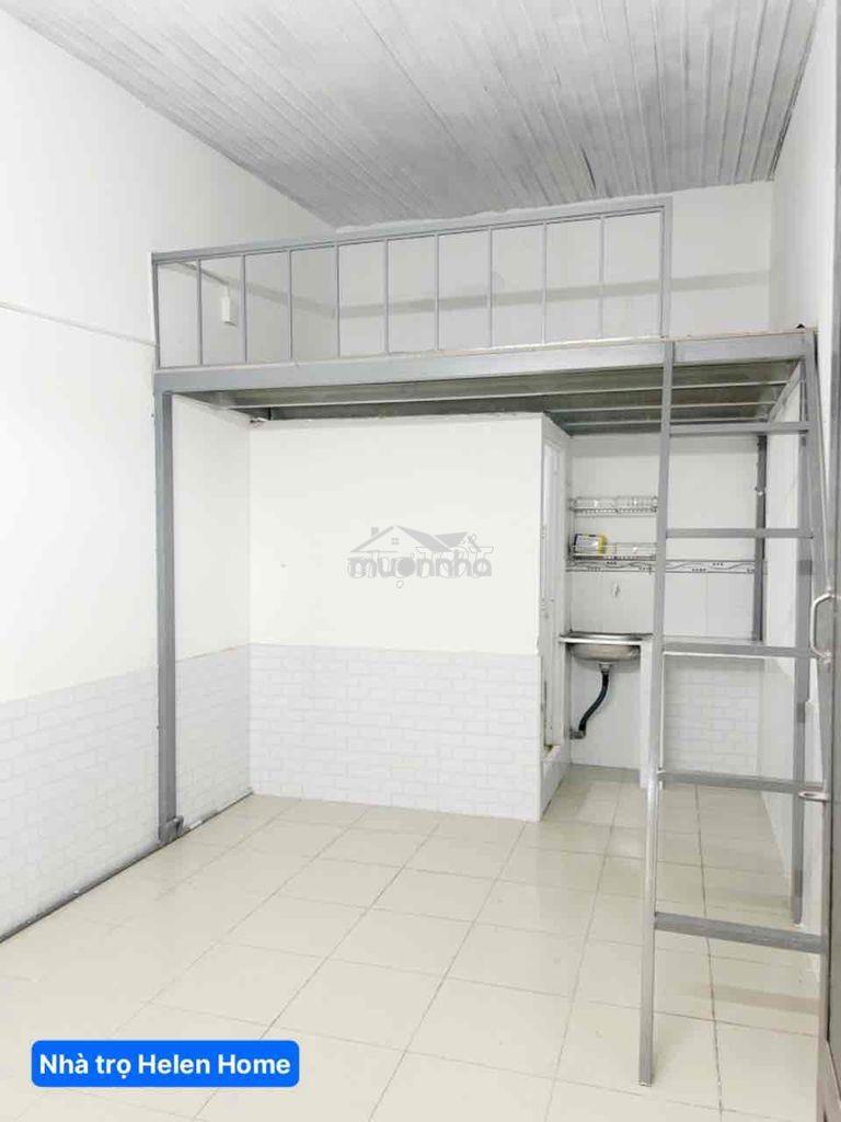 Phòng trọ 3,2tr trống sẵn ở liền được. • cách trường cđ công nghệ hồ