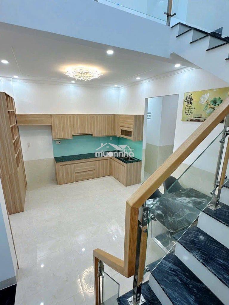 Nhà mới xây hoan công đây đủ 125m2 - 2