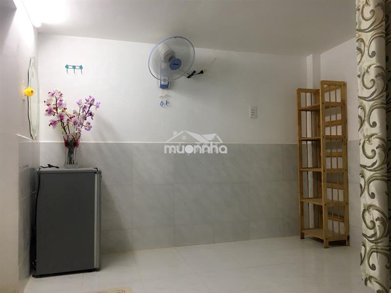 Phòng q5 - 25m2 - có gác - y chang hình