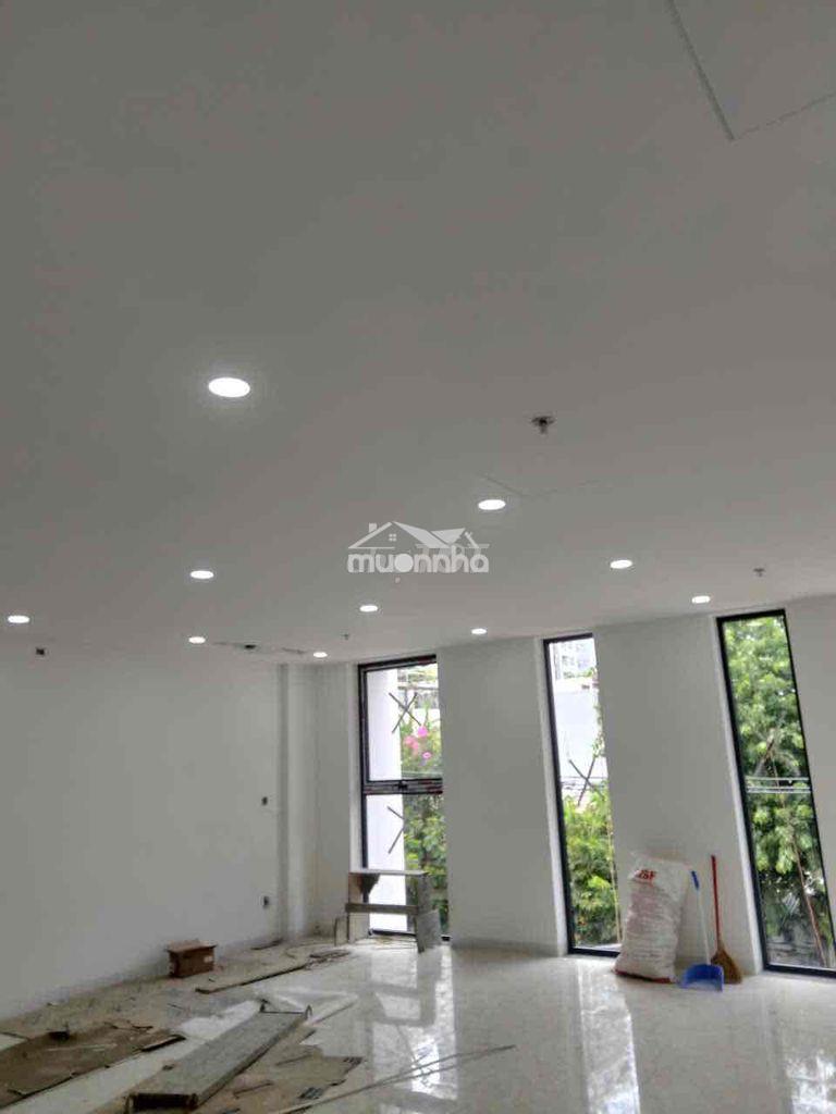Cho thuê mặt bằng trong toà nhà mới xây - 4