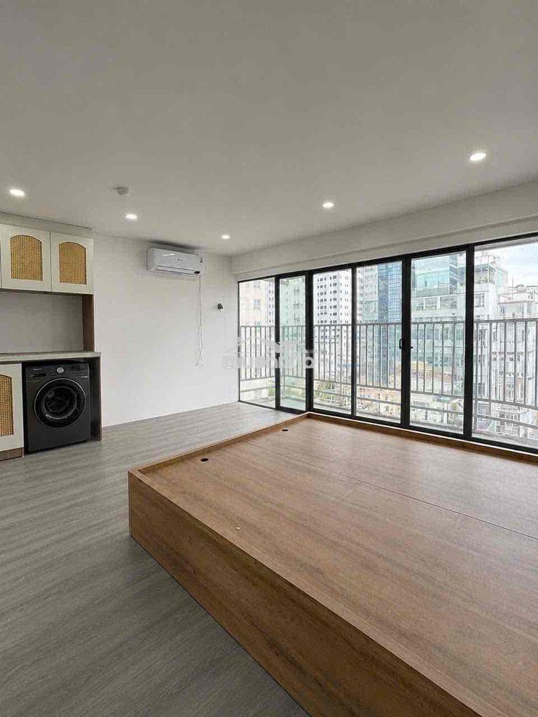 Căn hộ studio ban công view đẹp gần ngã tư hàng xanh,hutech,uef