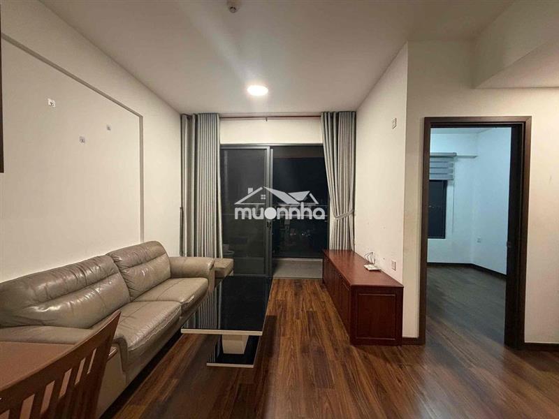 Cho thuê 2 pn,2wc căn góc view đông bắc giá 11tr/tháng. toà mp678
