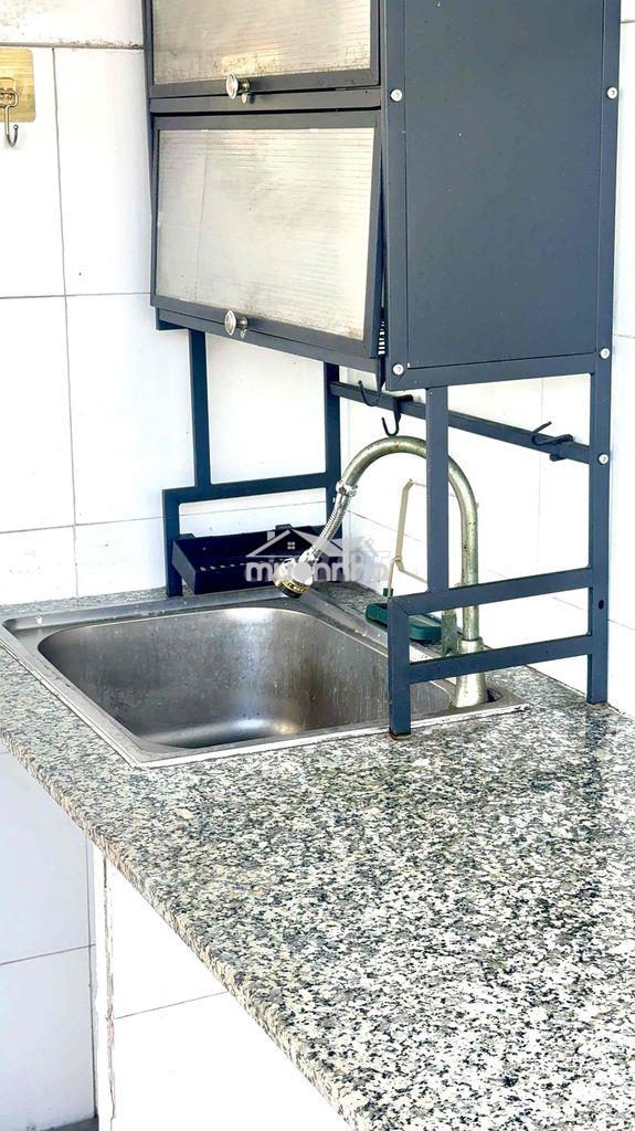 Phòng nguyễn biểu 35m2 có ban công rộng, thiết kế tách bếp tách toilet - 4