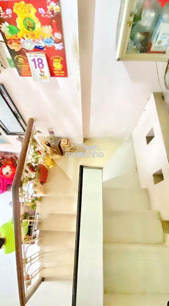 Lý thường kiệt tân bình- hxh tới cửa - 35m2 - 3 tầng - giá 5.4 tỷ tl - 3