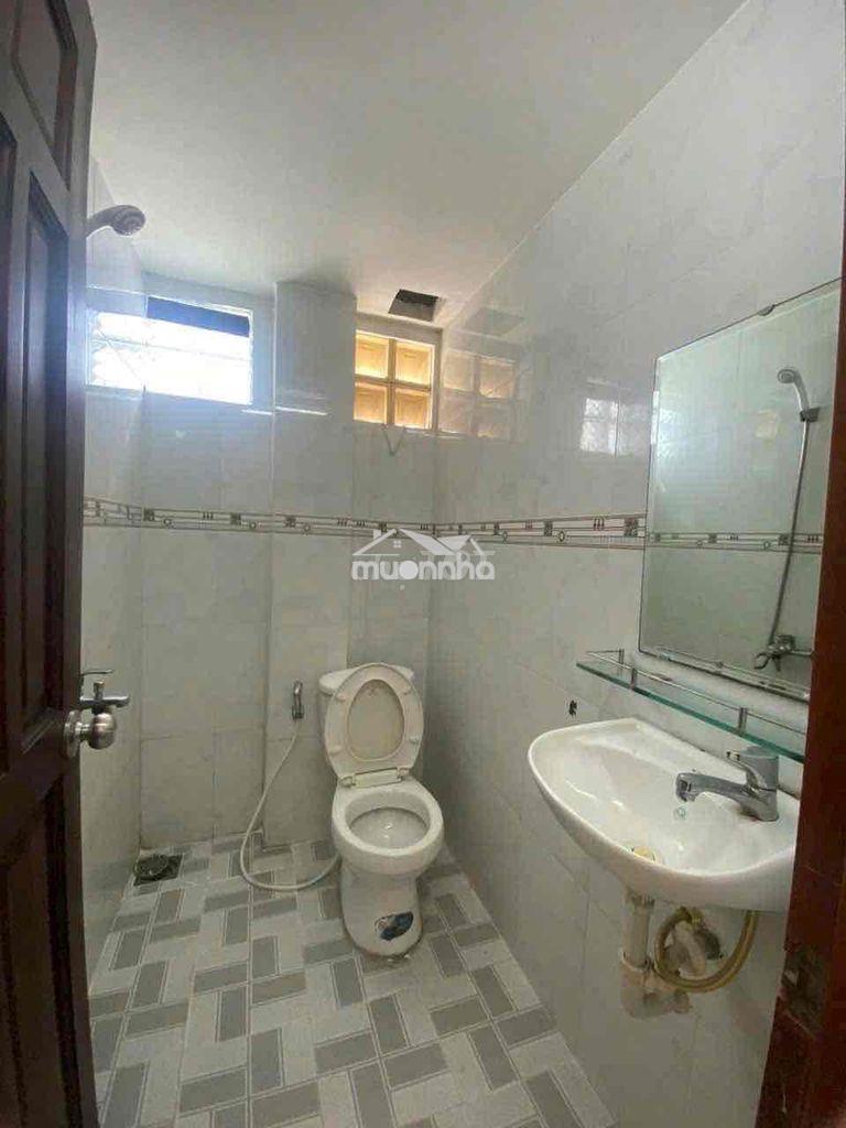 Phòng trọ cửa sổ giá rẻ ngay lotte, phú mỹ hưng quận 7 - 4