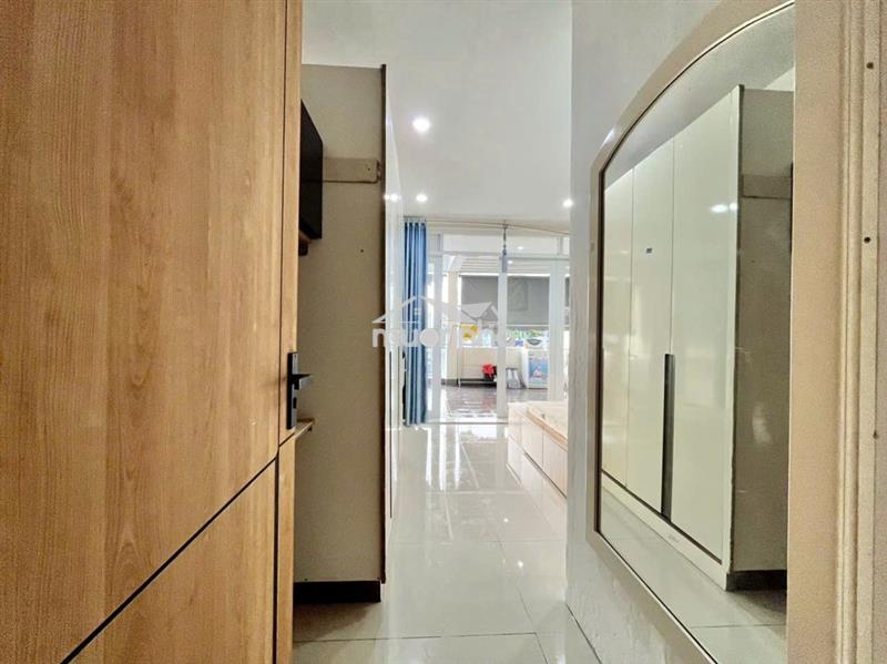 Căn hộ ban công riêng + tách bếp, chính chủ cho thuê
