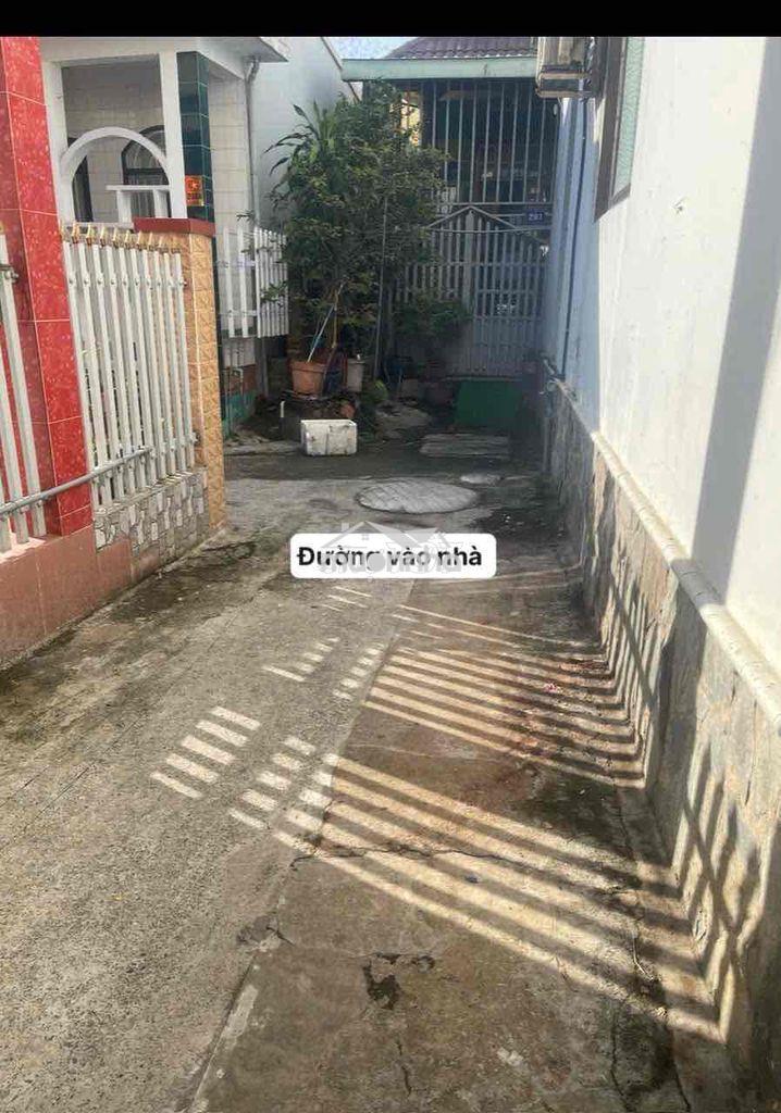 Bán nhà cấp 4 . - 2