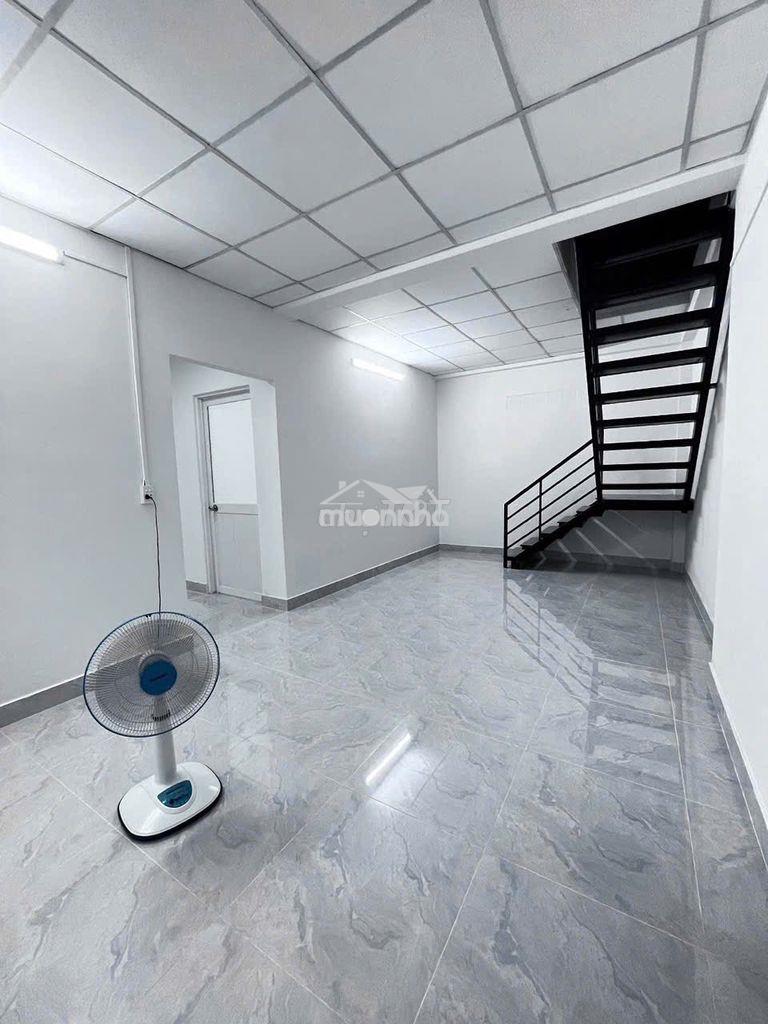 Nhà 3pn - sân rộng 100m2 - đường 30 linh đông - ngay gần phạm văn đồng - 4