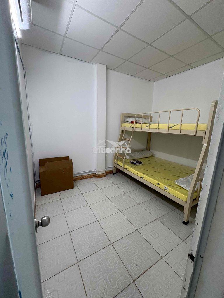 Cho thuê phòng tại cmt8 phuong hoa hung  (giáp quận 1, 3