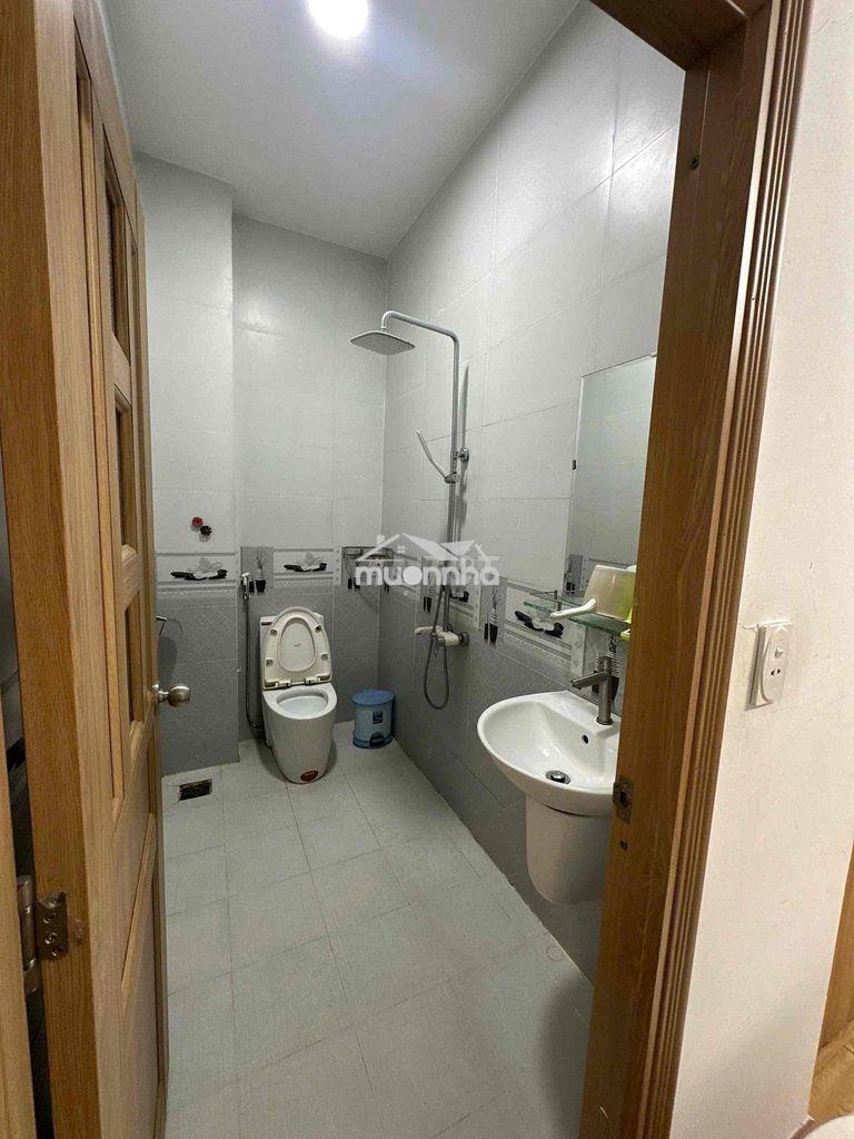 - Nhà trống sẵn hxh thống nhất, gò vấp dt: 4x17 - 67m trệt + 4 lầu - - 3