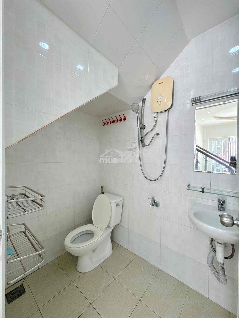 Nhà hxh p.tân quy đường số 10 - 4 x 8m - gần nguyễn thị thập quận 7 - 4