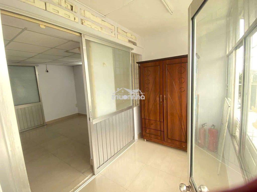 Giảm 400tr, bán c/cư 4pn,3wc gần chợ tân bình - 2