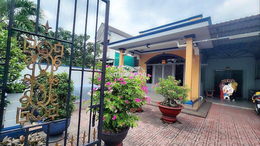 Chính chủ lớn tuổi bán nhanh nhà c4 360m2 full thổ, hxh bùi công trừng - 2
