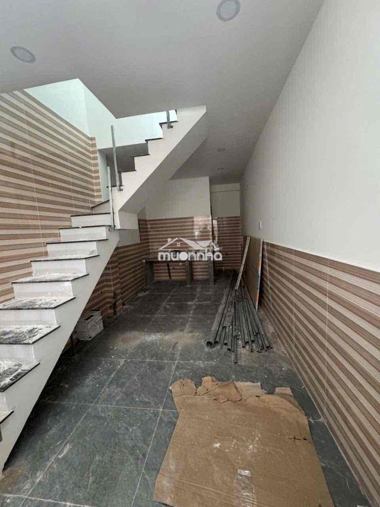 Hiện tại em đang có 10 căn đang xây mới.cho thuê  khu vực quốc lộ gần - 4