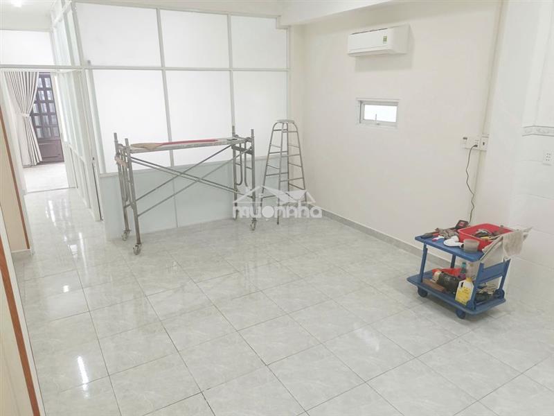 Căn hộ 2pn 60m2 mặt tiền cộng hòa đối diện sân bay giá thương lượng