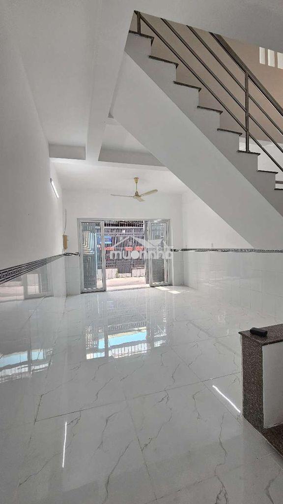 Nhà sát bên làng đại học phước kiển đường lê văn lương. - 4