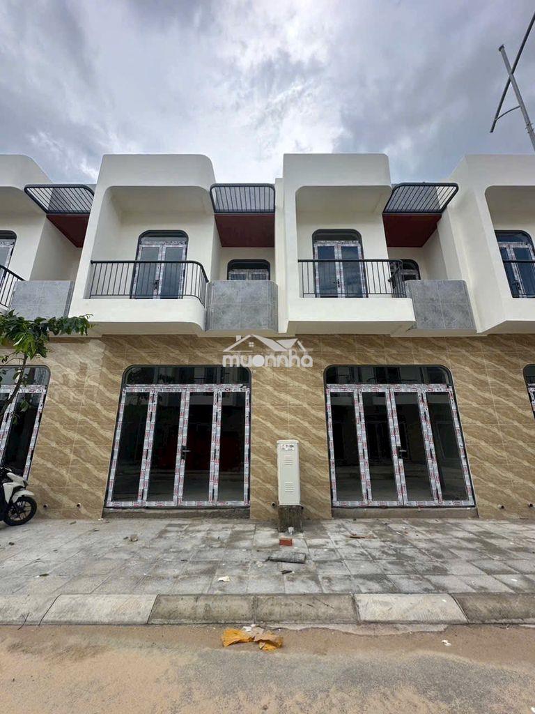 Nhà mới xây kế chợ trung tâm tp tân uyên - 4