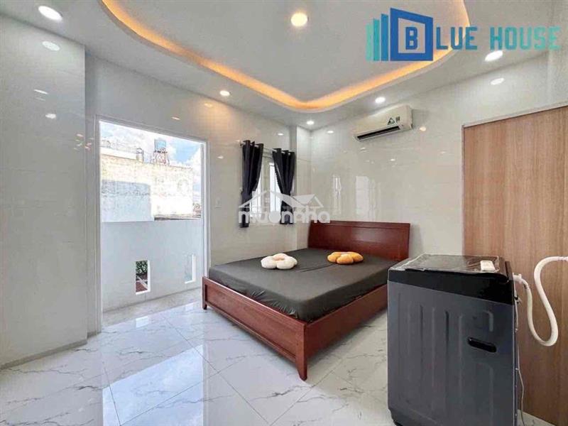 Full nội thất đi bộ qua vhu - studio ban công thoáng mát