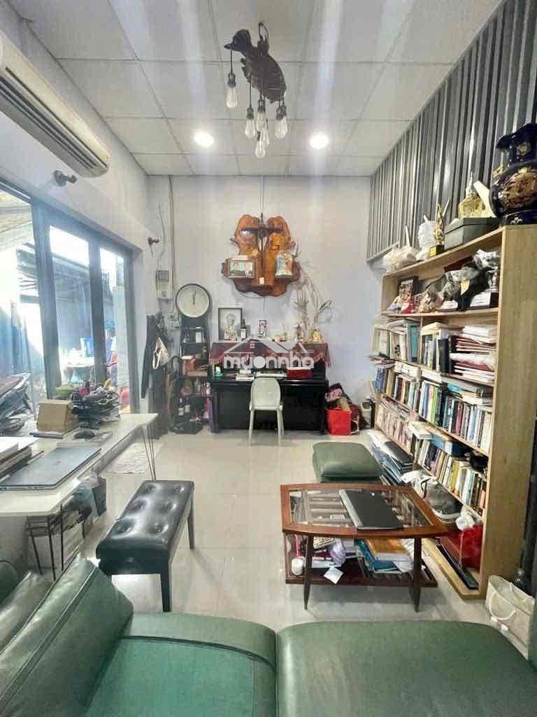 Bán nhà 2 tầng hẻm ba gác rộng thông thoáng trên đường tôn đản - 2