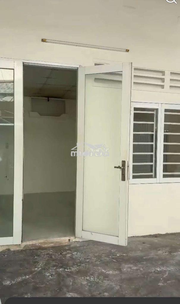 Cho thuê nhà. ngay cầu vượt gò dưa