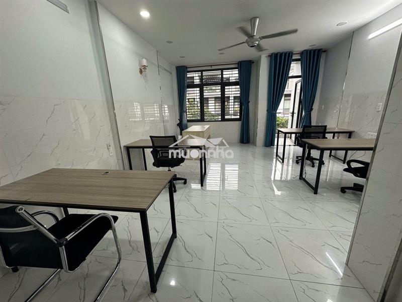 Cho thuê văn phòng kdt vạn phúc city giá 7.5tr có nội thất