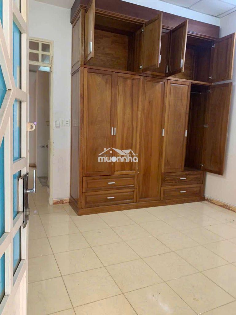 Nhà trệt lầu dt 4x20m, mặt tiền đường lớn - 2
