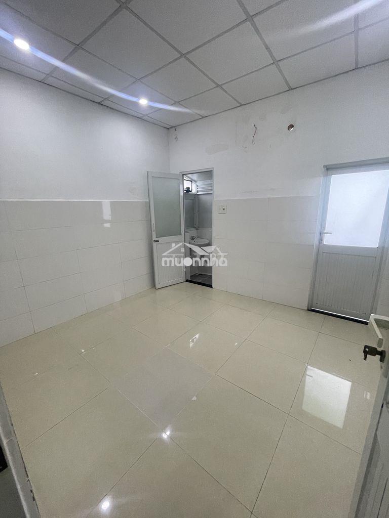 Cho thuê nhà hxh huỳnh văn bánh 8pn 4x15m 2 lầu,giá 22 triệu - 2