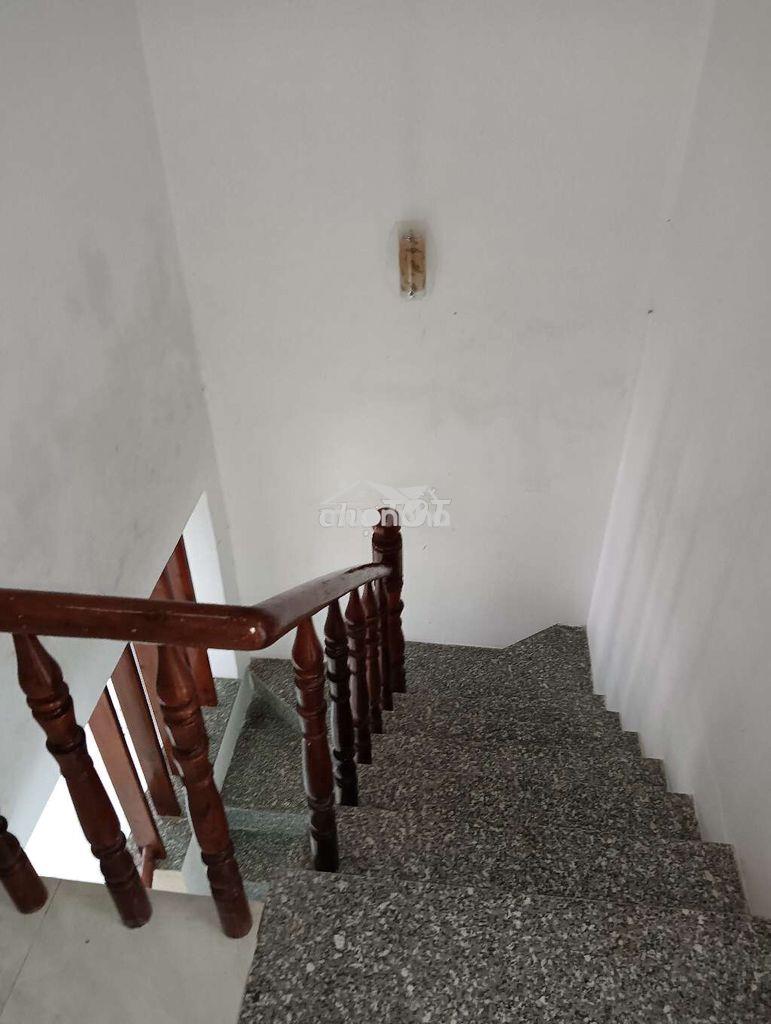 Tôi chính chủ cần bán căn nhà hiện đang cho thuê 3tr/tháng kv an ninh - 3