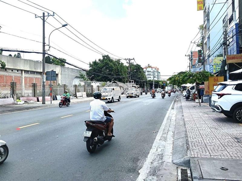 Nhà thuê mặt tiền an dương vương , p13 quận 6