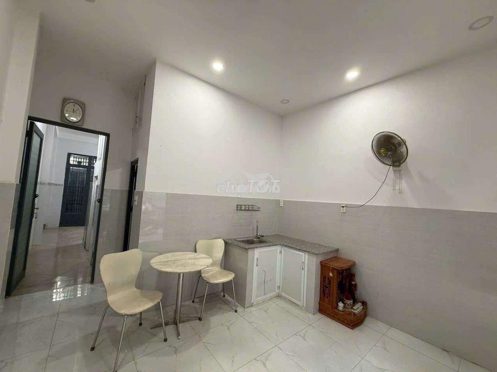 Nhà hẻm xe hơi-2pn-2wc-gia-14tr-tl-ung văn khiêm-q-binh thạnh  - 4