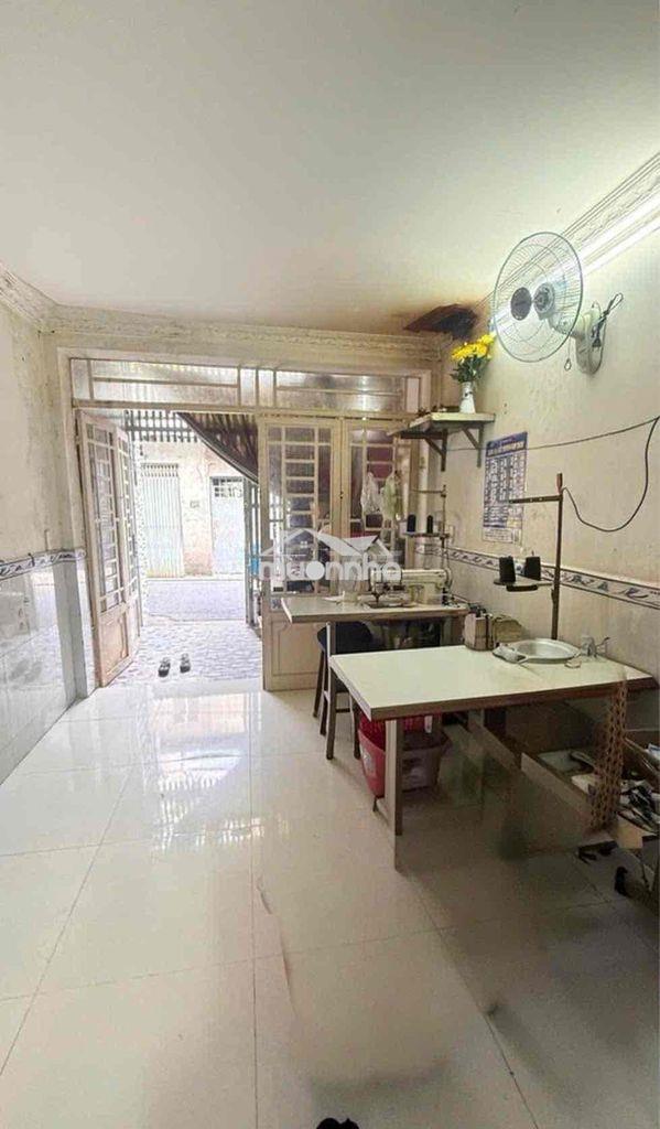 Nhà 2 tầng – hẻm nhựa xe hơi thông –p. thới an – 32m(3.1*11). chỉ 2.ỷ - 2