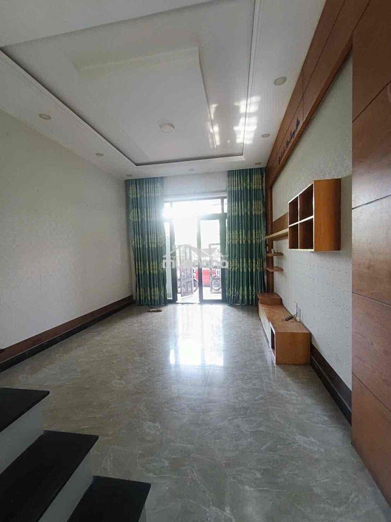 Cho thuê nhà phố khu dân cư 4pn 4wc có nội thất cơ bản - 4