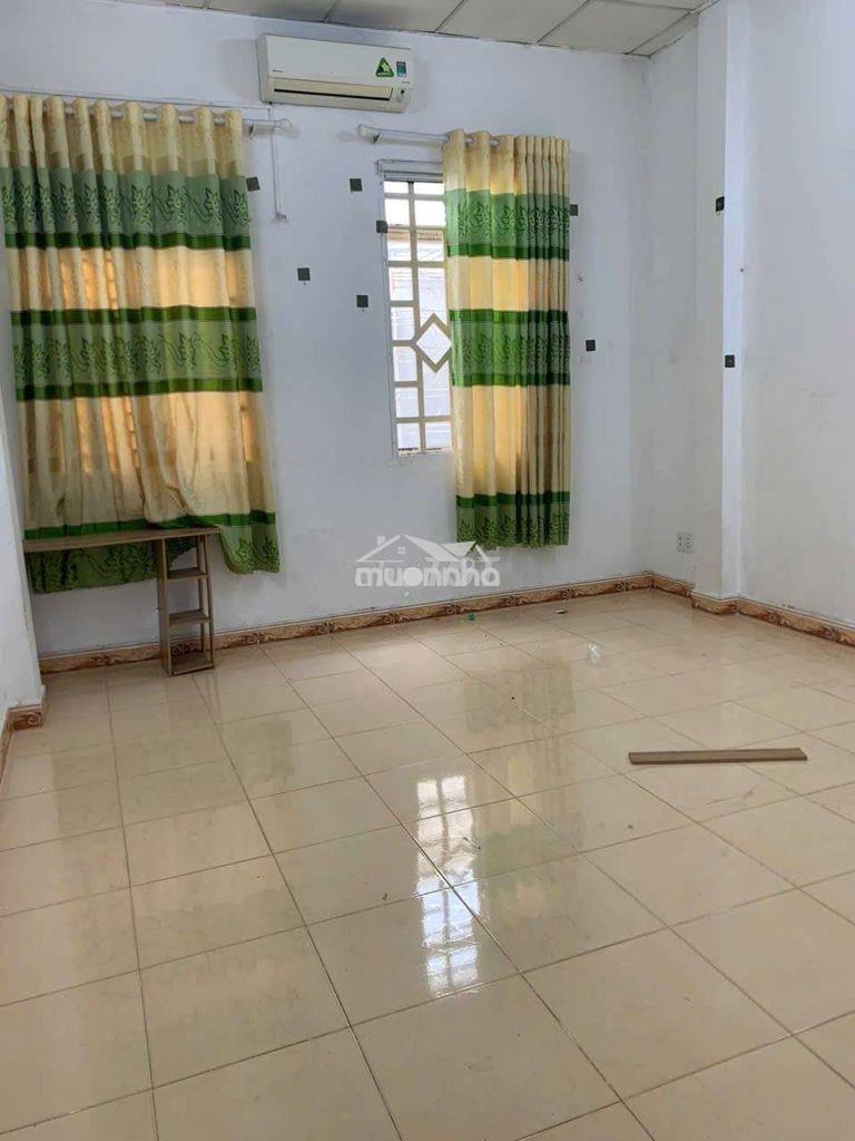 Nhà trệt lầu dt 4x20m, mặt tiền đường lớn - 4