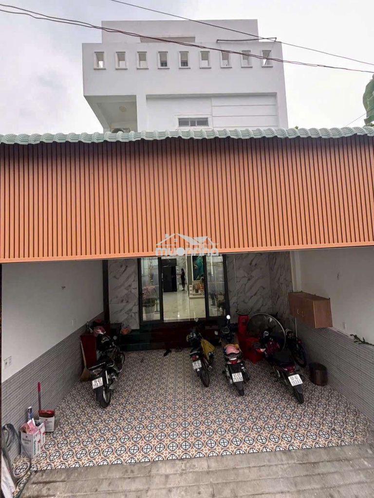 Nhà phố kdc gần trường cấp 1.2.3, phường dĩ an, tp dĩ an