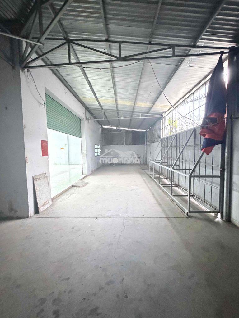 Cho thuê kho 600m2 15tr - giá cực mềm - điện 3pha - đường xe tải lớn - 3