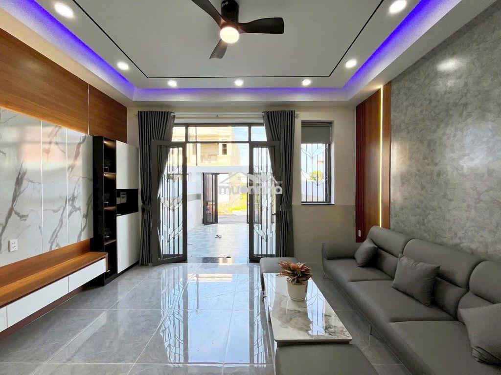 🔥 Bán nhà mặt tiền quốc lộ 13 tặng full - 4